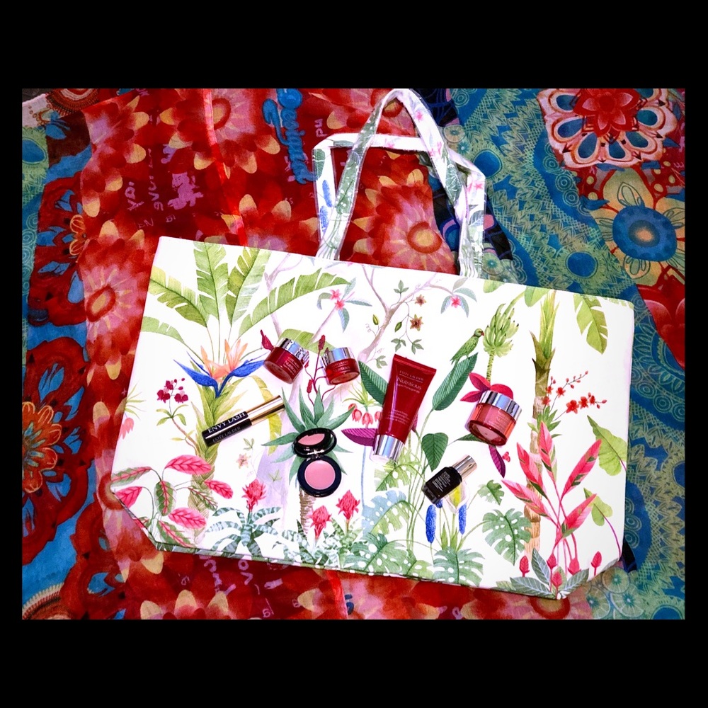 BNWT Estee Lauder 8-piece set